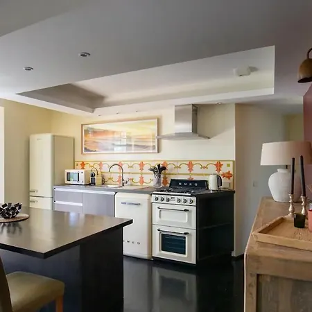 Nouveau, Tres Bel Avec Jardin